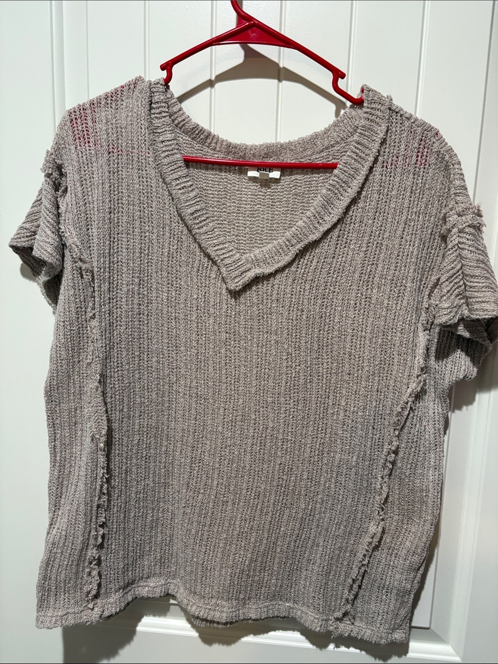 BKE Short-Sleeve V-Neck Textured Sweater - Light Taupe